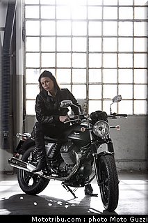 v7_stone_024_moto_guzzi_2012.jpg