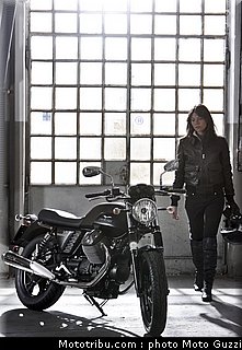 v7_stone_026_moto_guzzi_2012.jpg