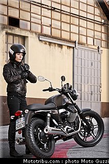 v7_stone_027_moto_guzzi_2012.jpg