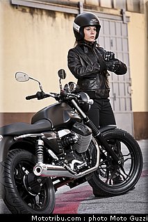 v7_stone_029_moto_guzzi_2012.jpg