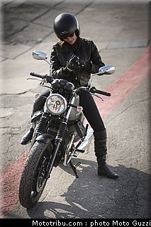 v7_stone_037_moto_guzzi_2012.jpg