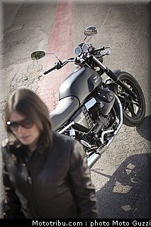 v7_stone_038_moto_guzzi_2012.jpg