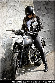 v7_stone_048_moto_guzzi_2012.jpg