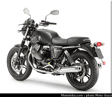 v7_stone_054_moto_guzzi_2012.jpg