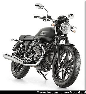 v7_stone_055_moto_guzzi_2012.jpg