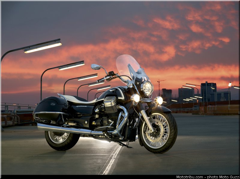 0001_moto_guzzi_2013_1400_california_001