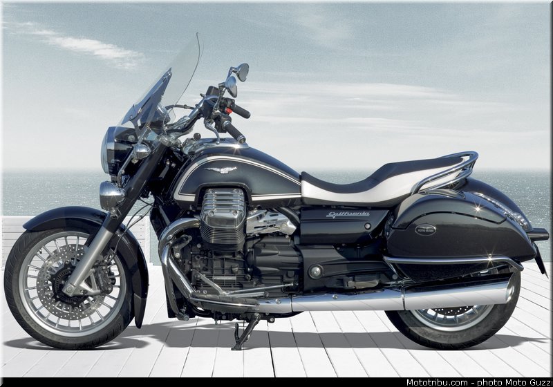 0008_moto_guzzi_2013_1400_california_008