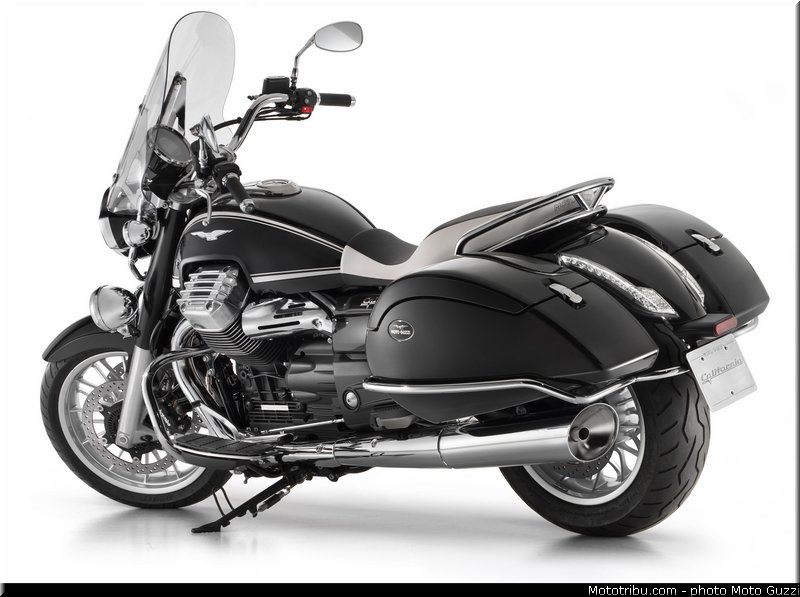 0019_moto_guzzi_2013_1400_california_019