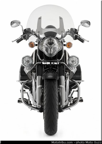0035_moto_guzzi_2013_1400_california_035
