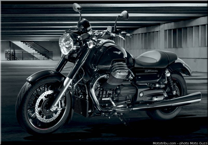 0040_moto_guzzi_2013_1400_california_custom_003