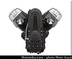 0103_moto_guzzi_2013_1400_california_moteur_001.jpeg
