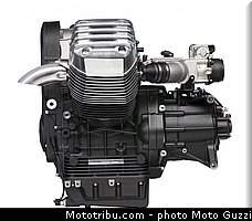 0107_moto_guzzi_2013_1400_california_moteur_005.jpeg