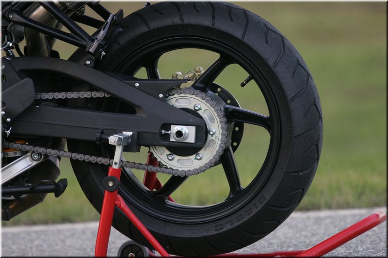morini1200-veloce-2008-011