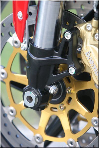 morini1200-veloce-2008-016