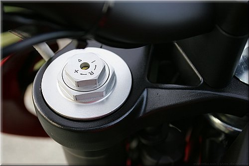 morini1200-veloce-2008-008.JPG