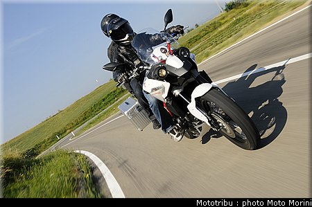moto_morini_granpasso2008_010.jpg