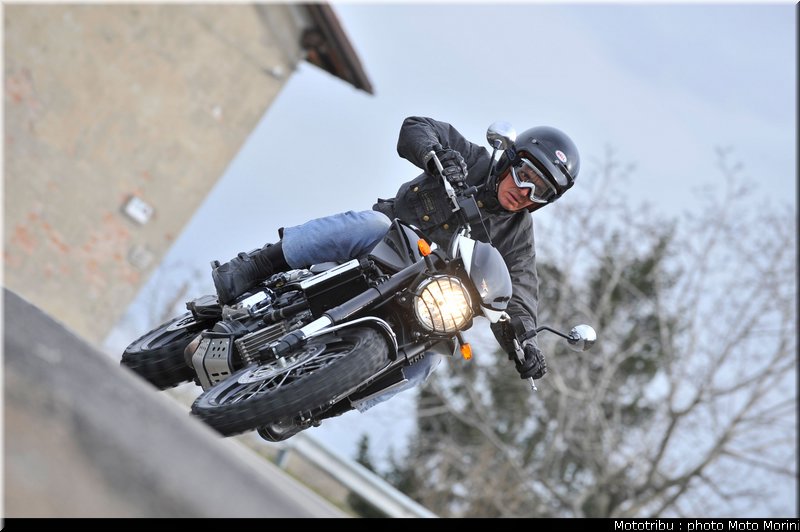 moto_morini_scrambler2009_014
