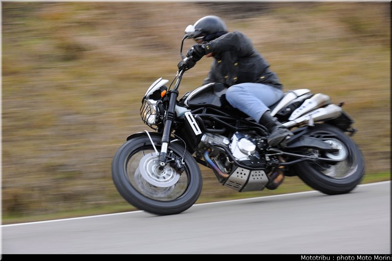 moto_morini_scrambler2009_016