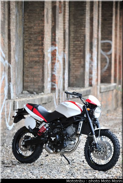 moto_morini_scrambler2009_041