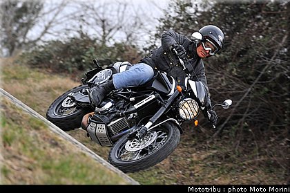 moto_morini_scrambler2009_001.jpg