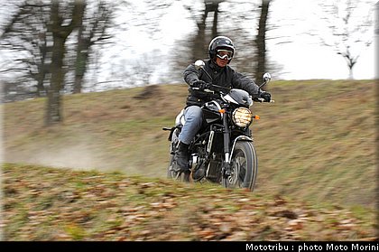 moto_morini_scrambler2009_002.jpg
