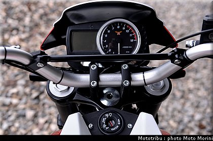 moto_morini_scrambler2009_061.jpg