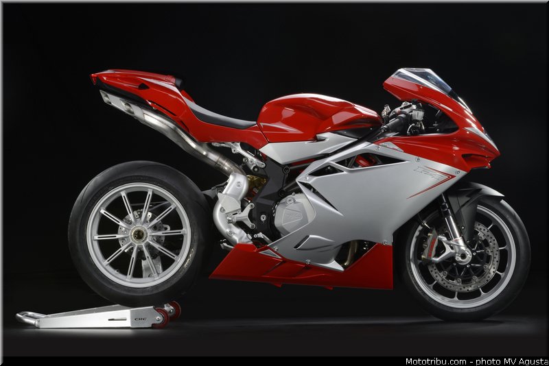 mv_agusta_2013_f4_008