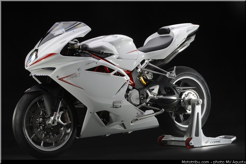 mv_agusta_2013_f4_011