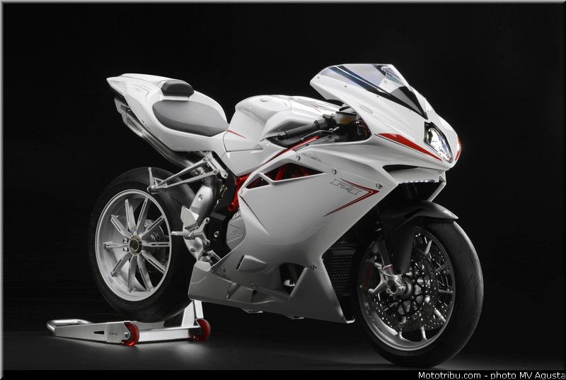 mv_agusta_2013_f4_012