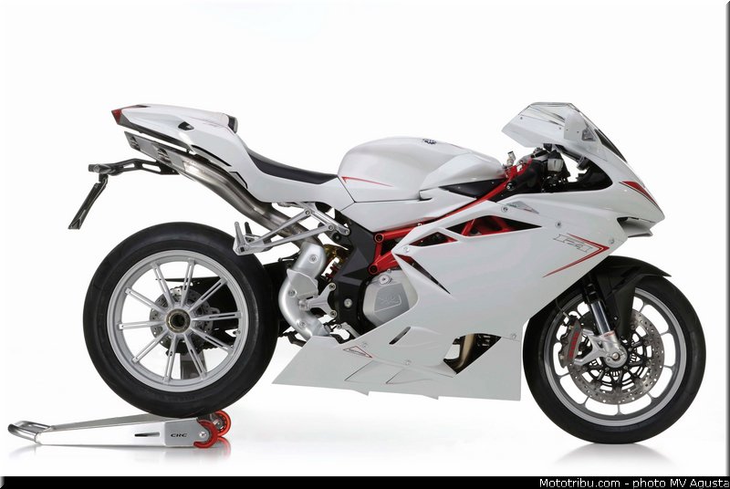 mv_agusta_2013_f4_018