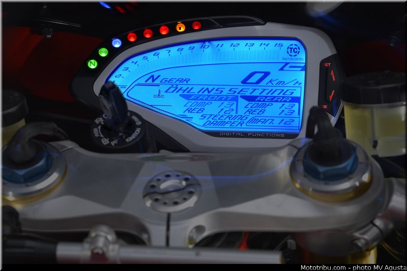 mv_agusta_2013_f4_details_010
