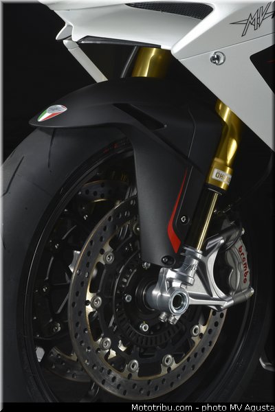 mv_agusta_2013_f4_details_015