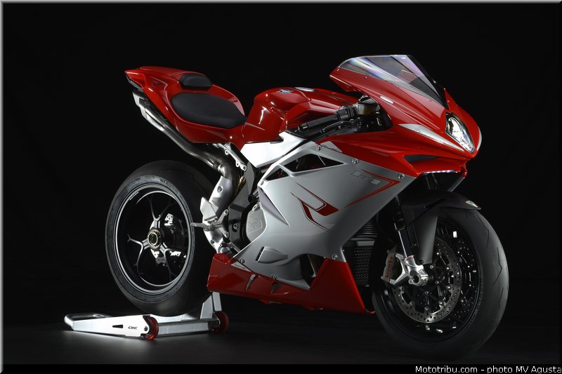 mv_agusta_2013_f4_r_002