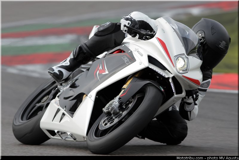 mv_agusta_2013_f4_rr_001