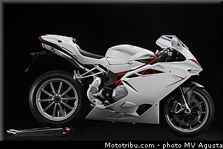 mv_agusta_2013_f4_013.jpg