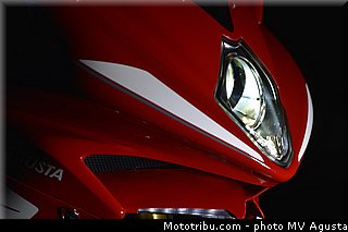 mv_agusta_2013_f4_details_001.jpg
