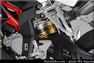 mv_agusta_2013_f4_details_005.jpg