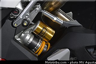mv_agusta_2013_f4_details_008.jpg