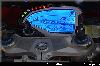 mv_agusta_2013_f4_details_010.jpg