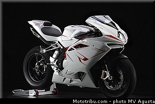 mv_agusta_2013_f4_r_006.jpg