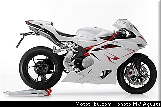 mv_agusta_2013_f4_r_017.jpg