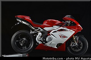 mv_agusta_2013_f4_rr_007.jpg