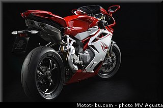 mv_agusta_2013_f4_rr_013.jpg