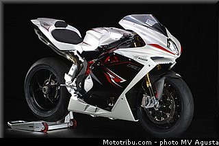 mv_agusta_2013_f4_rr_016.jpg