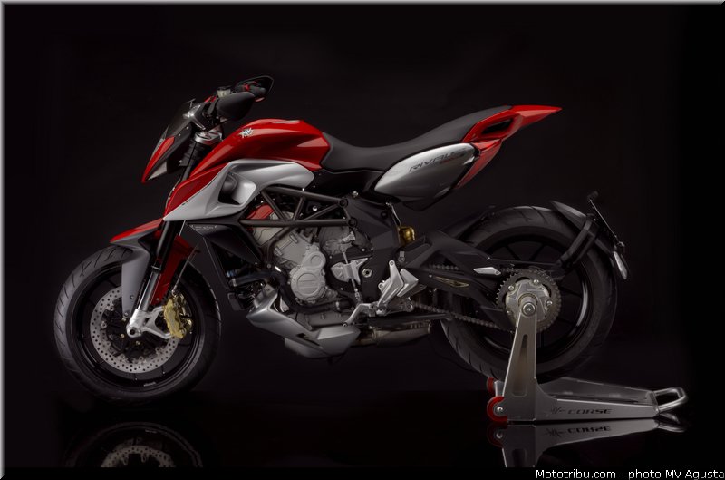 mv_agusta_2013_rivale_800_2