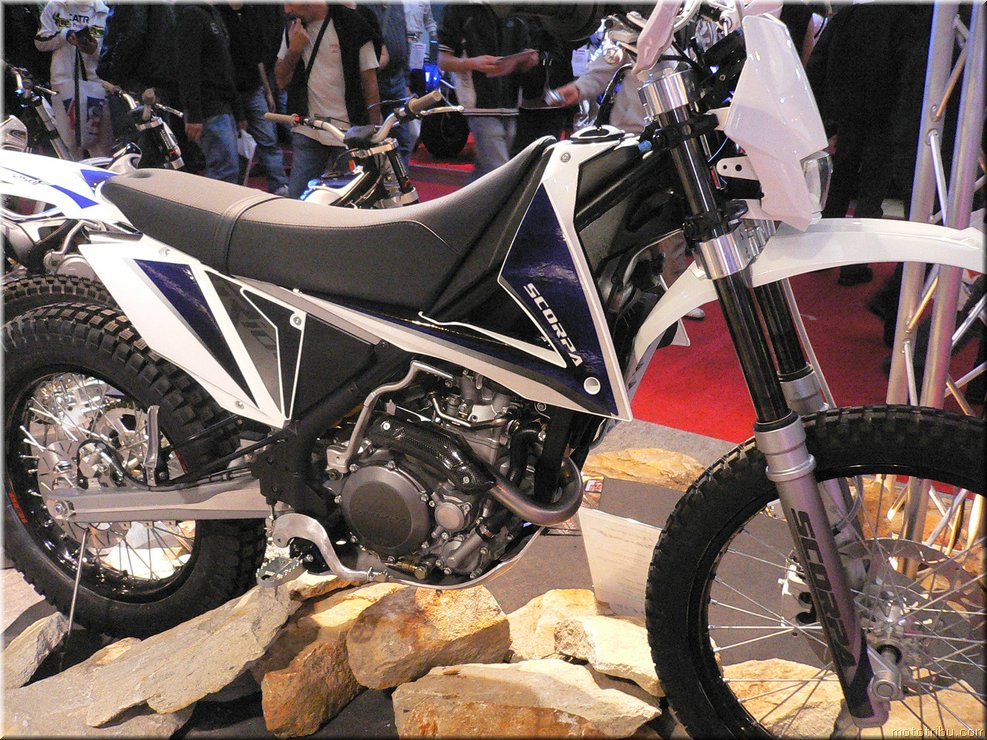 MOTO 