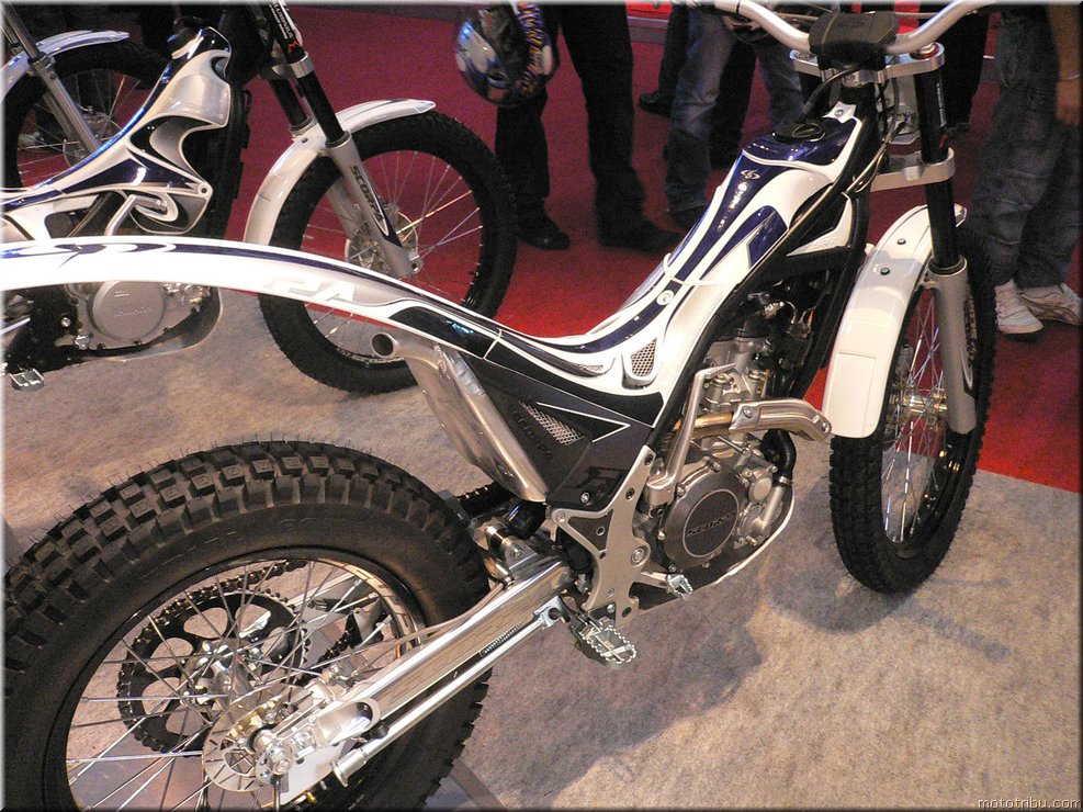 MOTO 