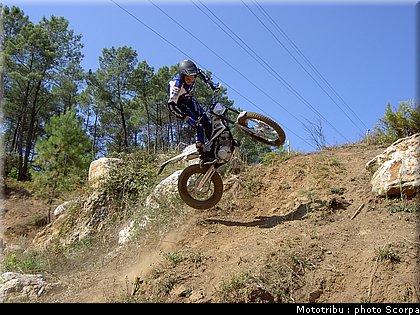 scorpa_sy125fr_2008_1.jpg