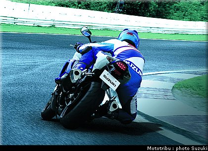 suzuki_gsxr1000_2007_005.jpg