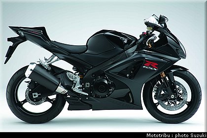 suzuki_gsxr1000_2007_020.jpg